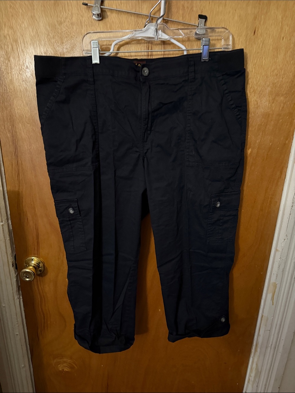 Lee Black Cargo Capris with Utility Pockets